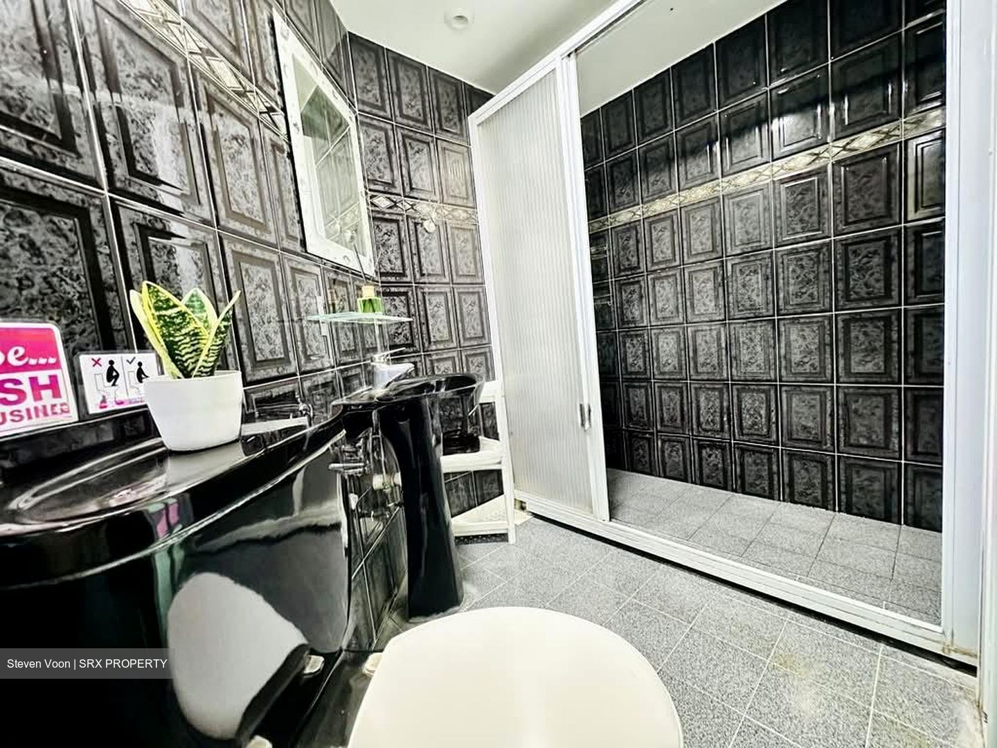 Ivory Heights (D22), Condominium #557632051